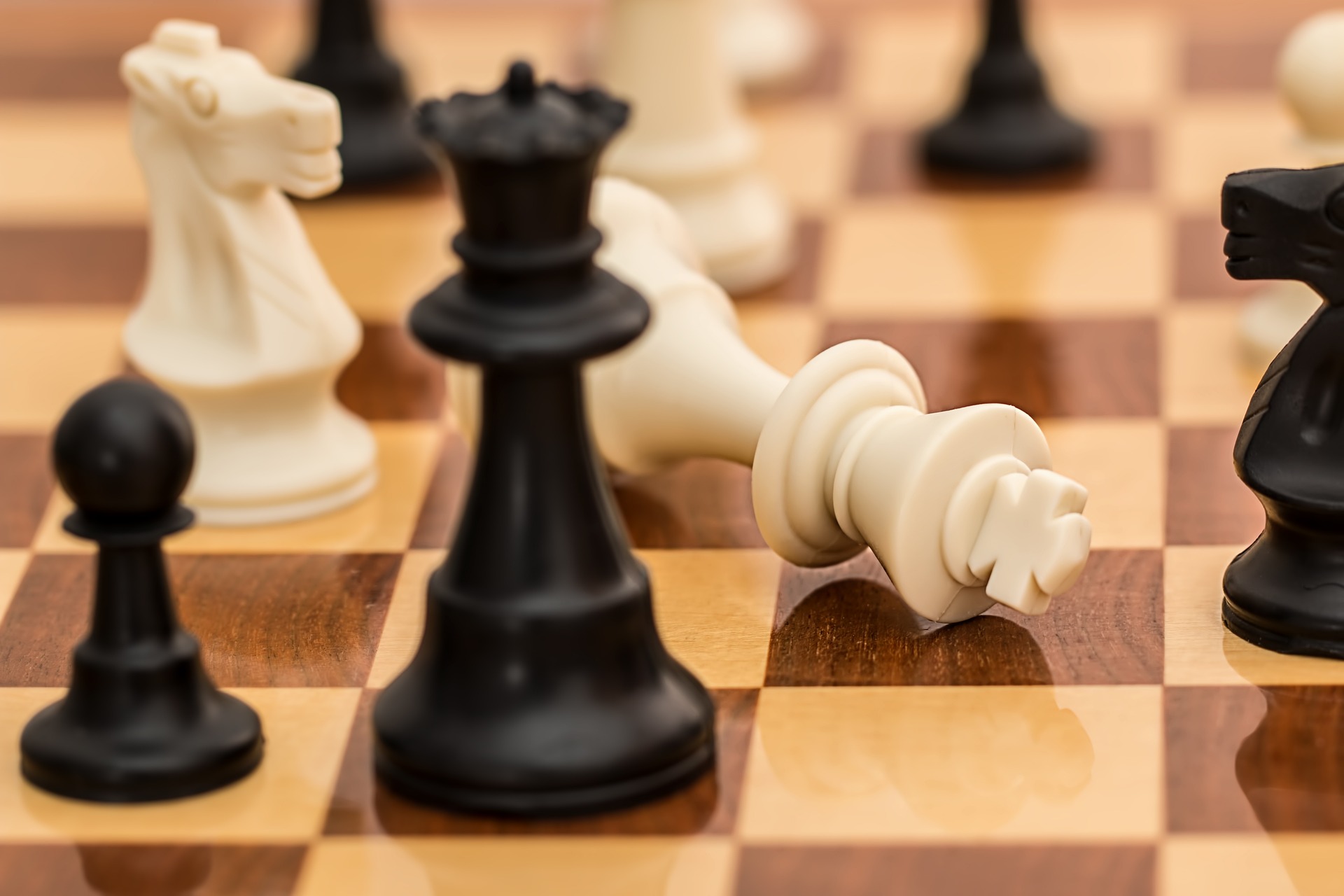 checkmate-g9b47c7be2_1920